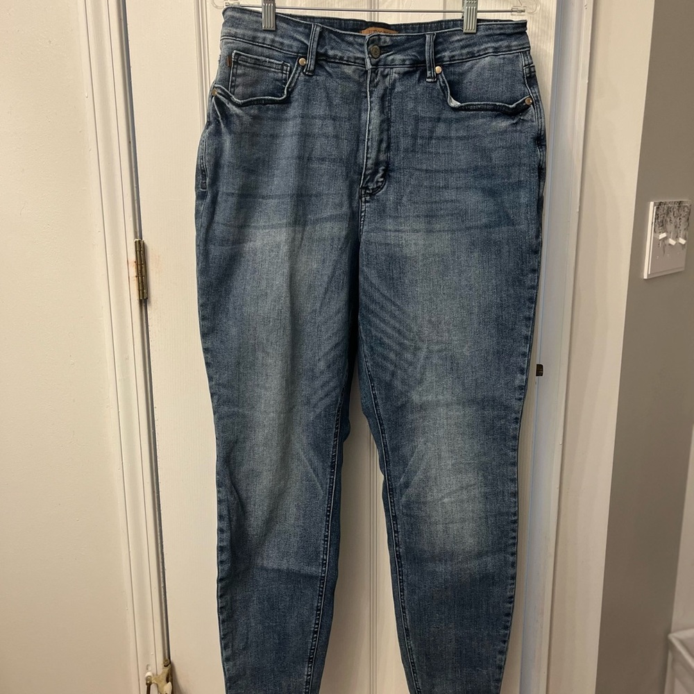 Judy Blue Women's Skinny Jeans in Faded Blue